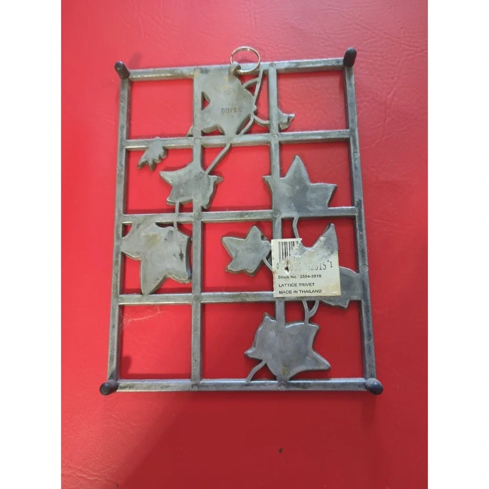 Copco lattice ivy leaves silver  kitchen trivet or‎ hang for art